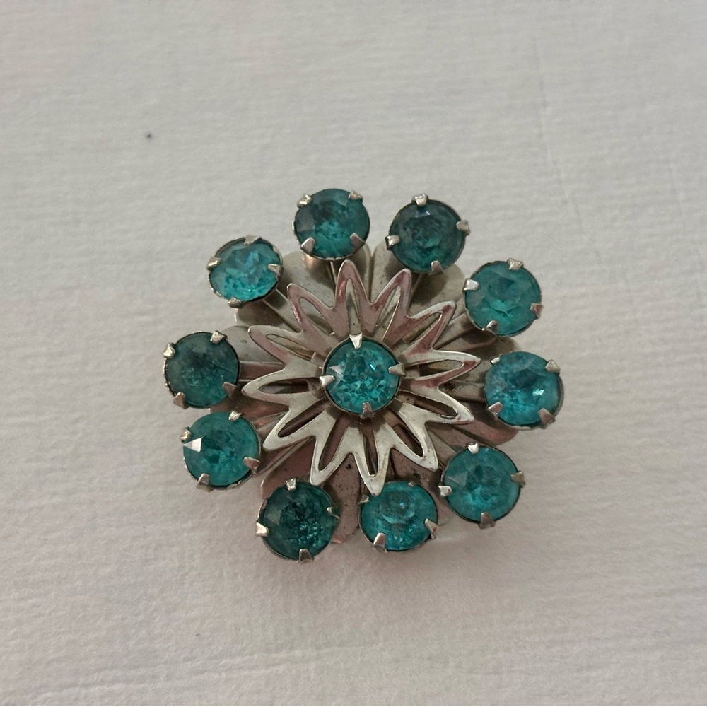 Silver and Turquoise Gem Floral Brooch